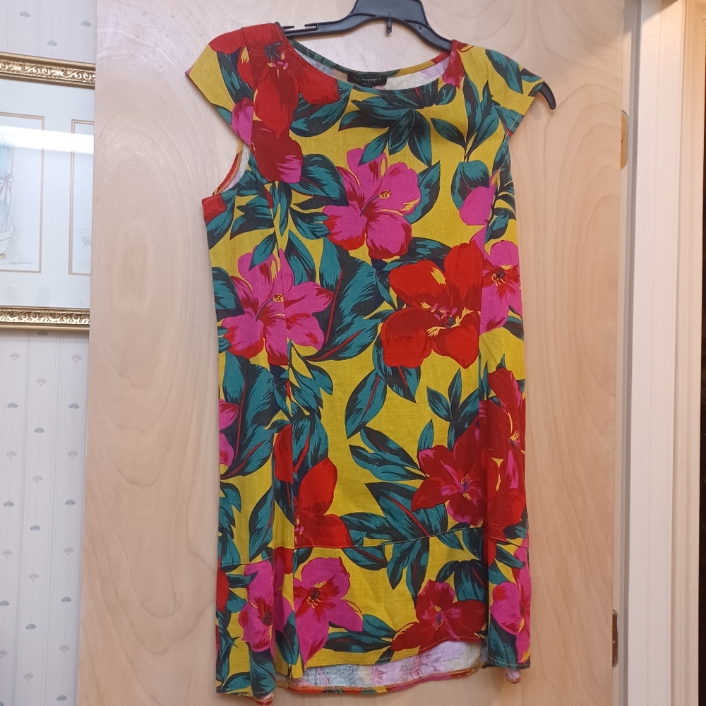 Yellow floral hibiscus linen dress PM New Tags